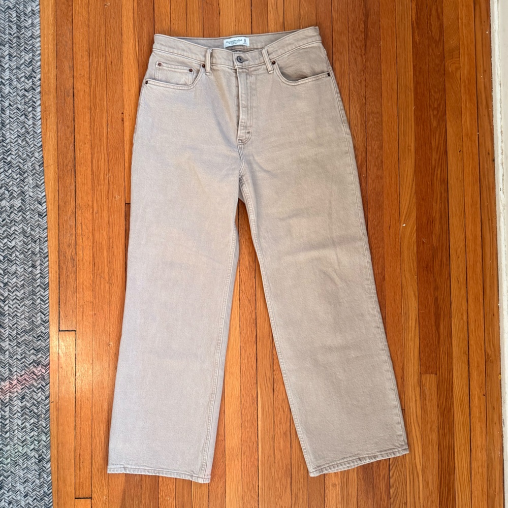Abercrombie & Fitch 90's Relaxed High Rise Jean - Picture 3 of 6